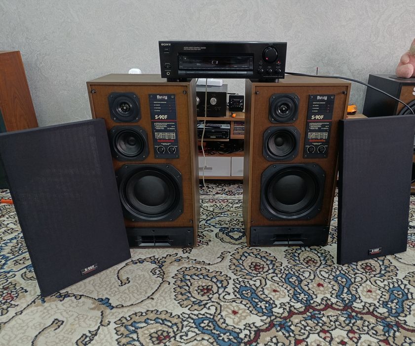 Колонки с 90 ф усилитель Sony str d315
