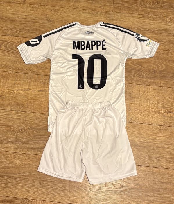 Compleu fotbal copii Real Madrid - Mbappe