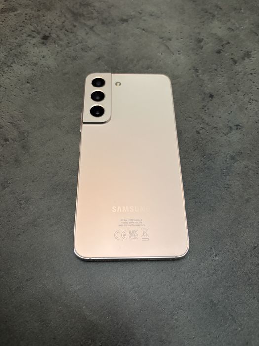 Vând Samsung Galaxy S22 – 8GB RAM / 256GB – Impecabil