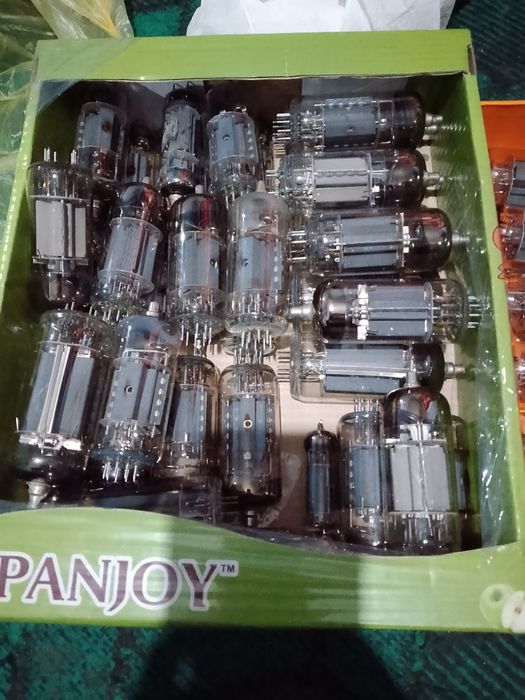 Радиолампы сотилади