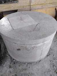 Vând tuburi de beton
