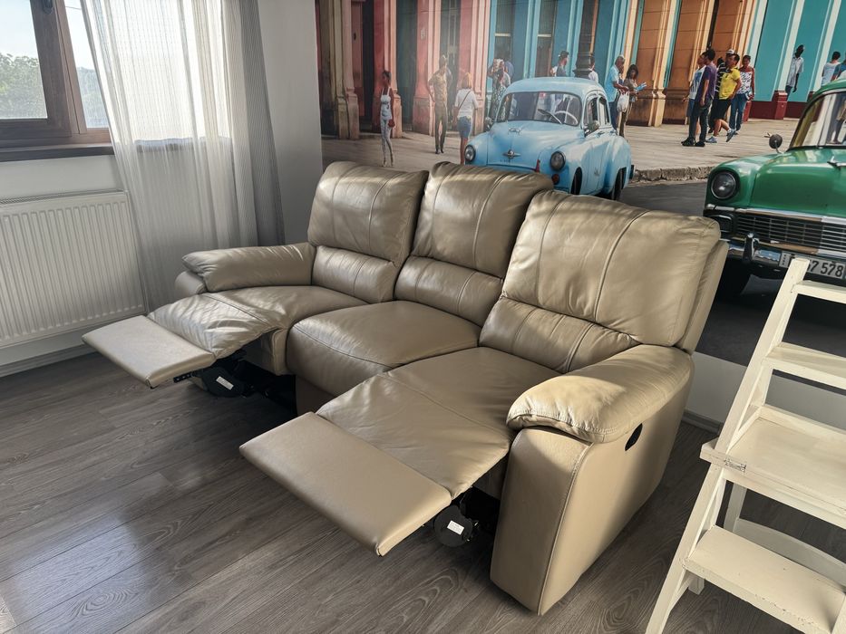 Canapea piele cu recliner