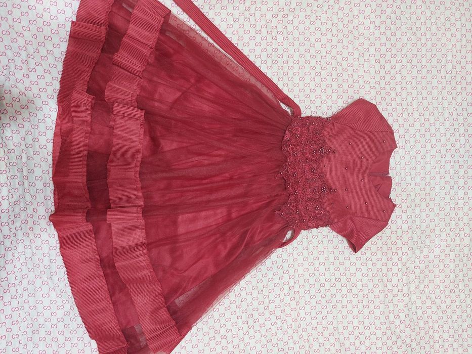 Нарядное детское платье