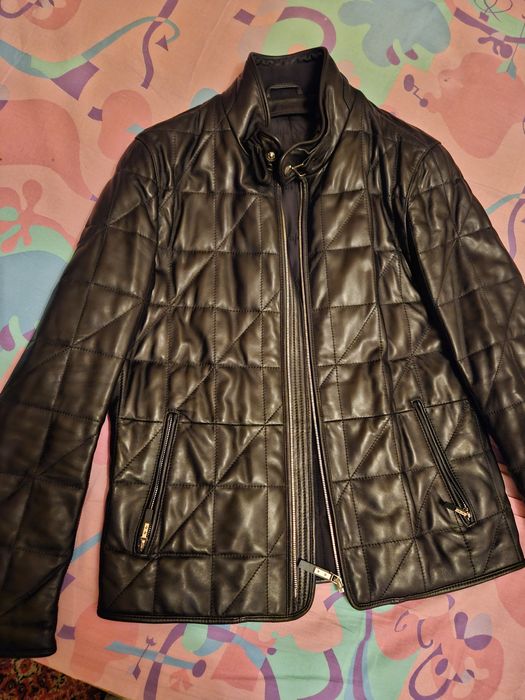 Продам кожанную куртку (китай фабрика) цвет черный