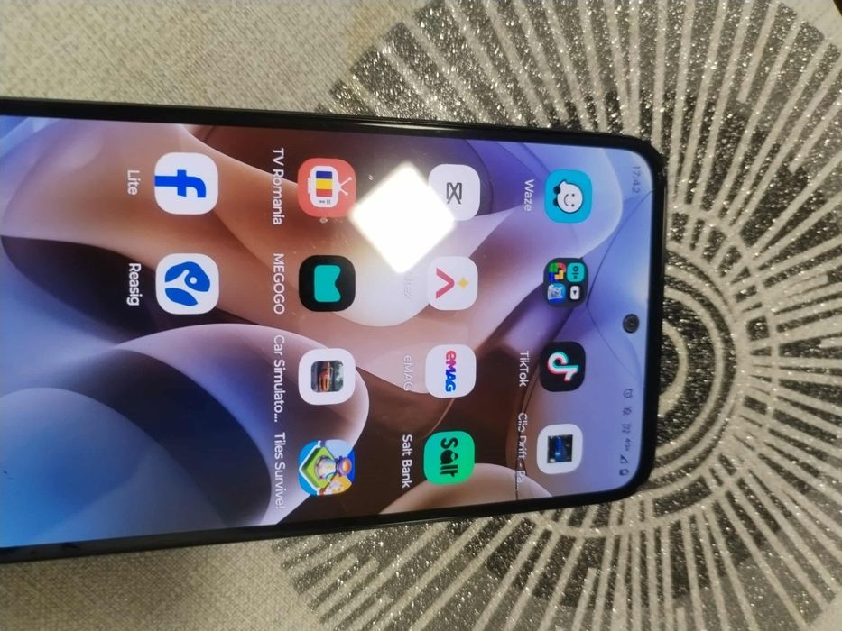 Schimb microsistem și telefon