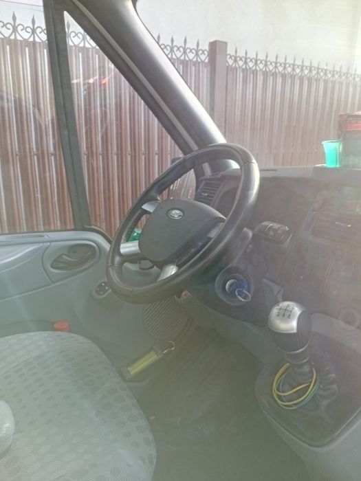 Ford tranzit motor 2.2 an 2012 8+1 locuri