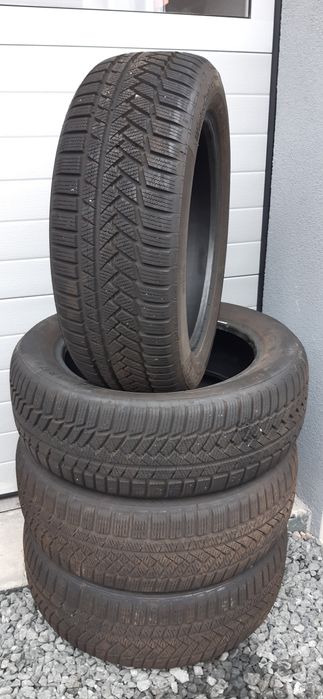 Vând anvelope Continental de iarna 215/55R 17
