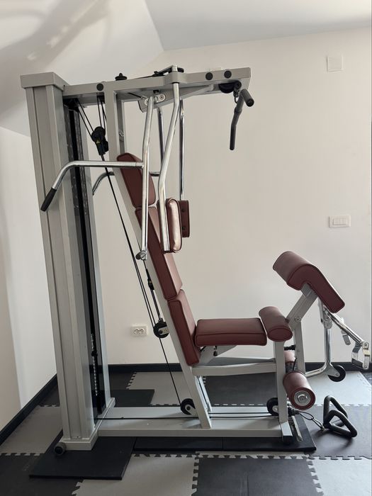 Aparat multifunctional TECHNOGYM UNICA