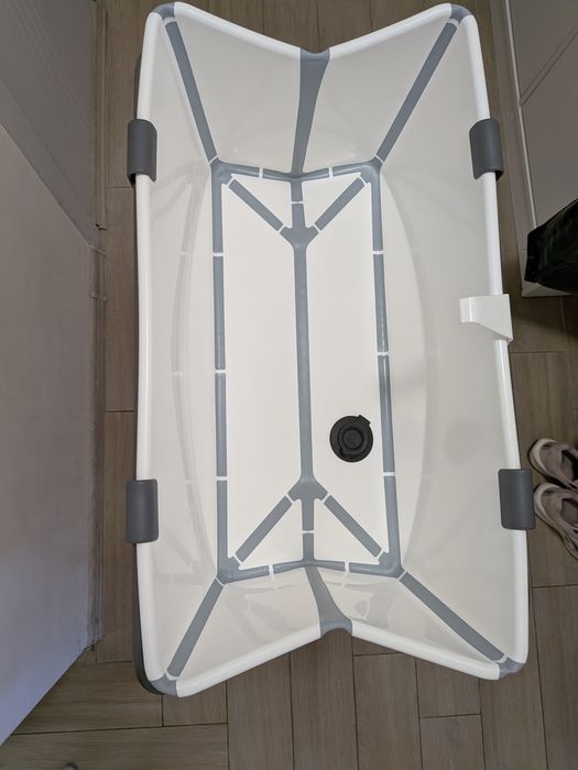 Стойка за къпане с вана Stokke - Като нови!