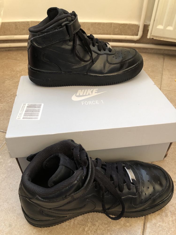 Air Force 1 Mid Black