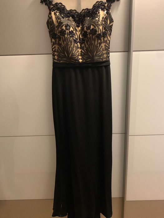 Rochie de gala negru si nud