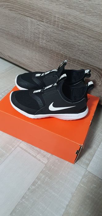 Маратонки Nike flex runner 31н