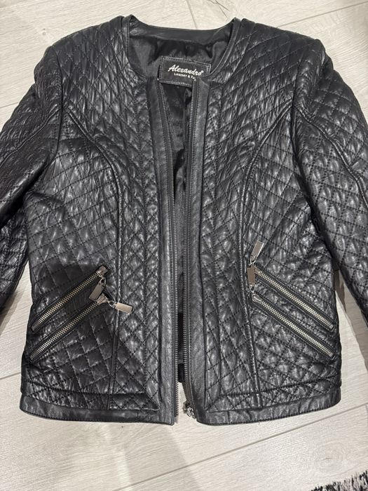 Кожанная куртка стеганныя