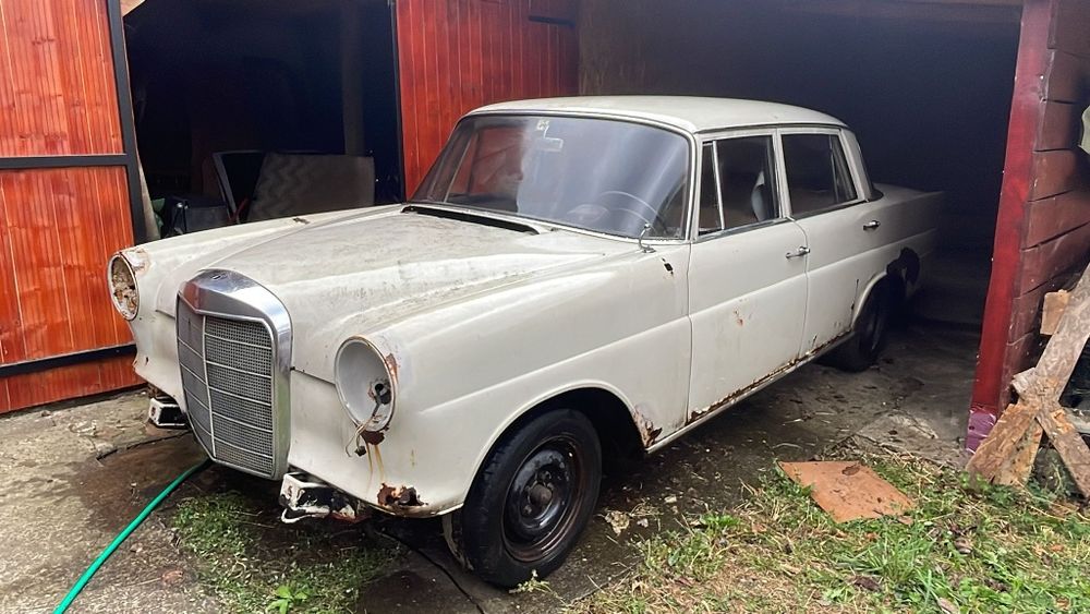 Mercedes-Benz W110 190C