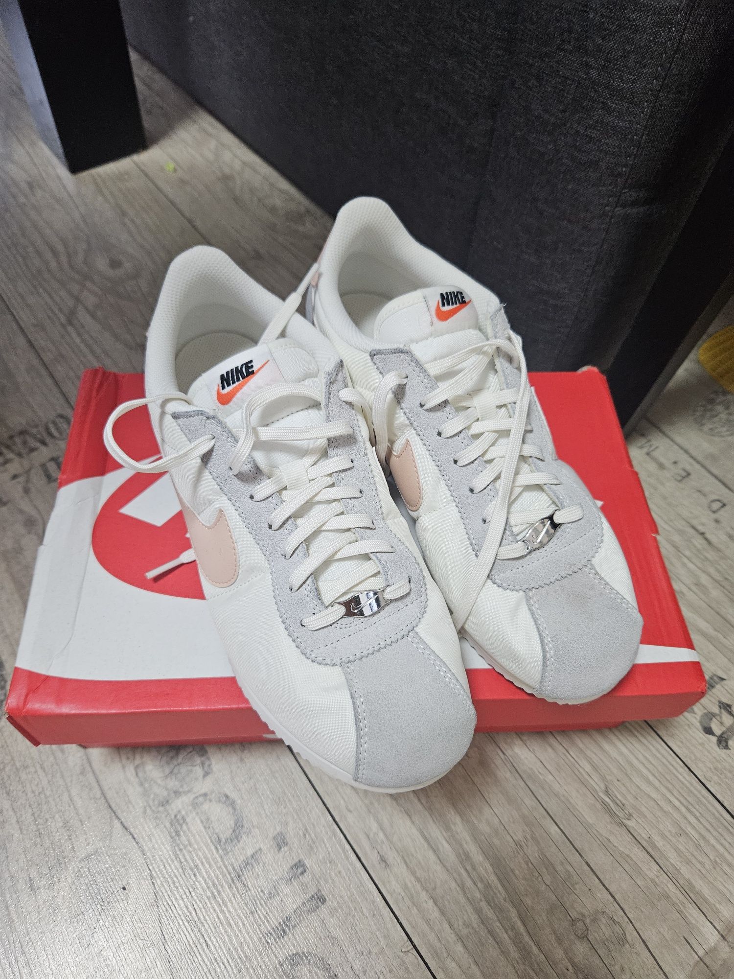 Маратонки Nike 41