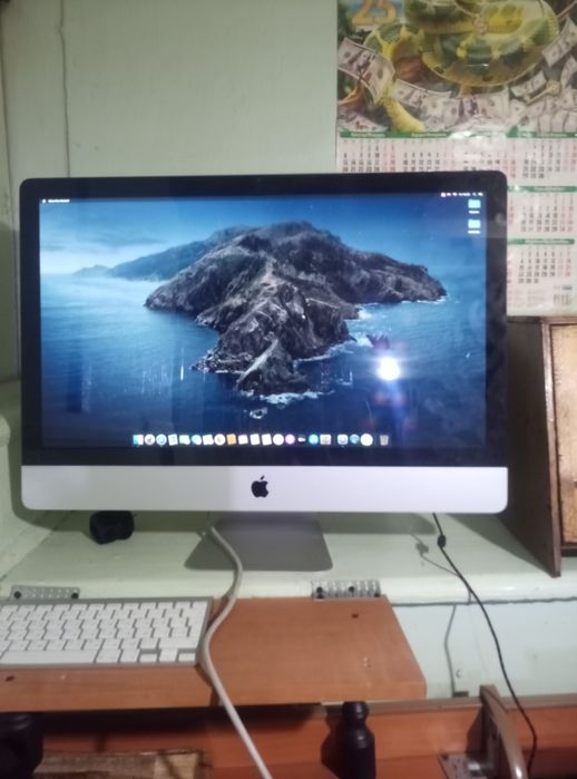 Продам срочно iMac 27. 2009. Core i5.