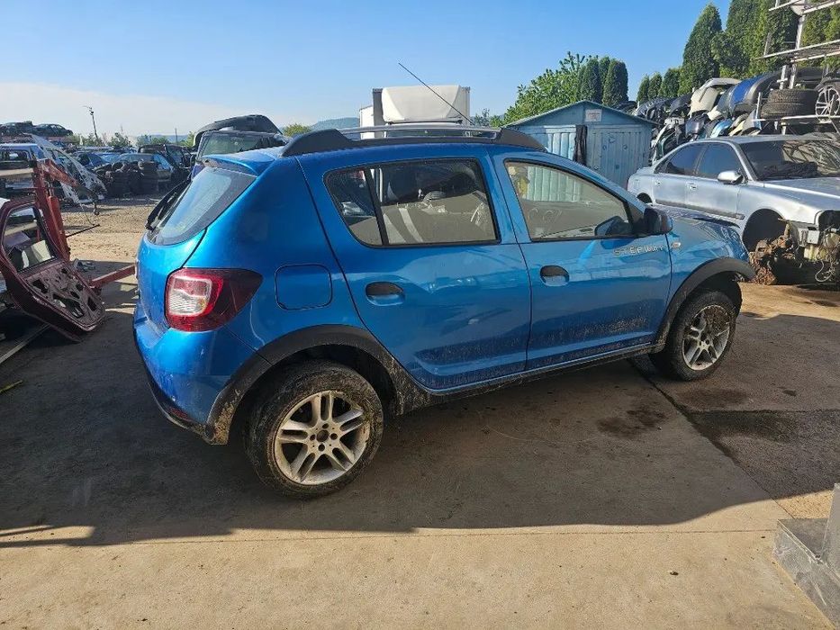 Dezmembrez Dacia Sandero 2 0.9 TCE cod H4B-A4 66KW an 2015 euro 5