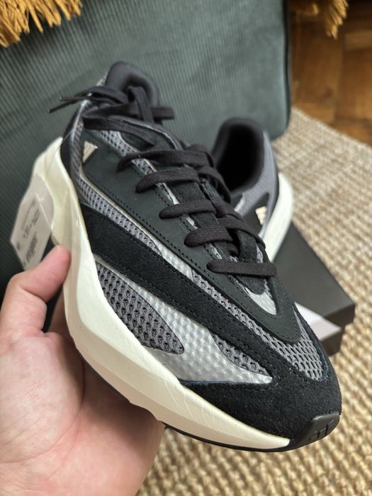 Adidas Lightblaze