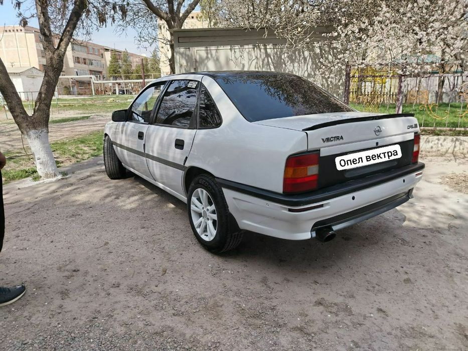 Опел вектра сотилади