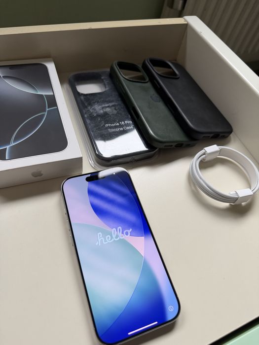 Iphone 16 pro / 128GB E-SIM