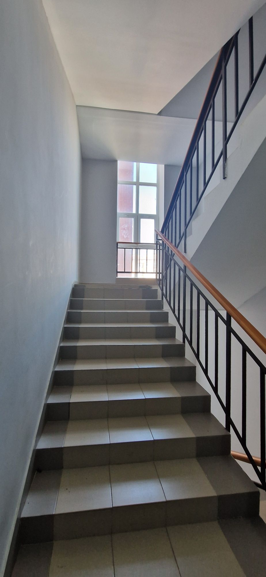 Продам 2кв 72 квм жк Альтаир