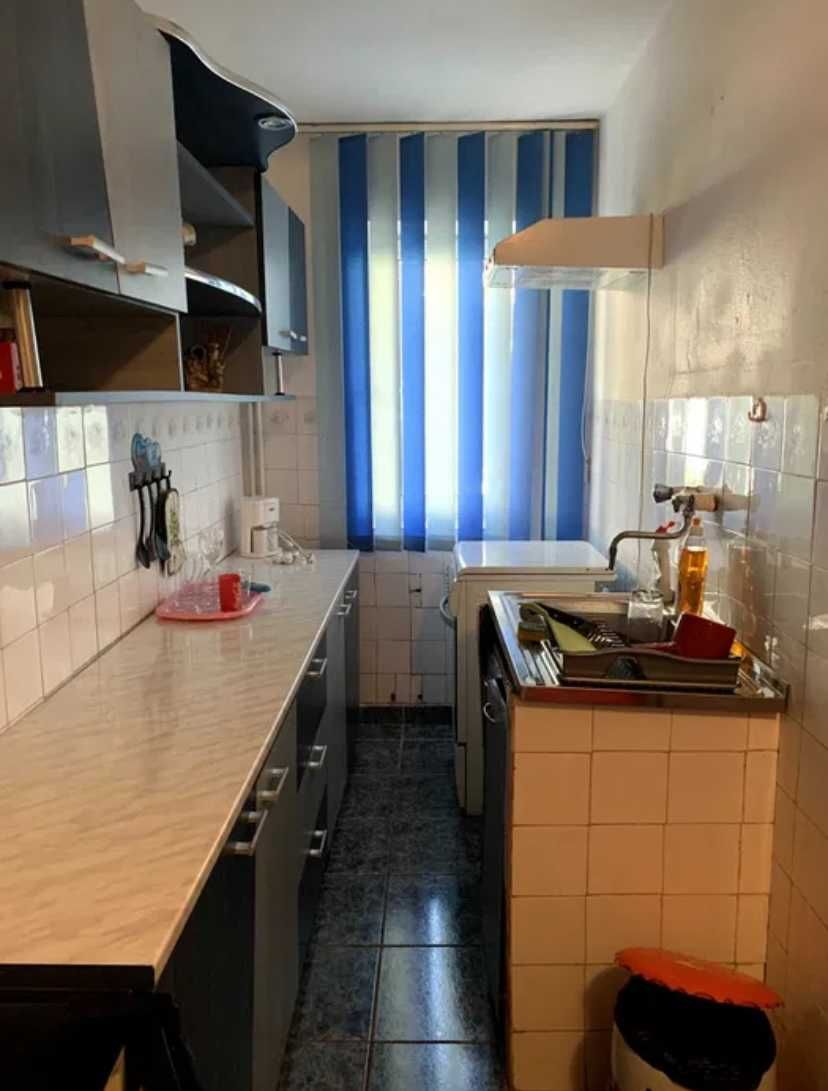 Apartament 2 camere de vanzare Baile Herculane zona piata