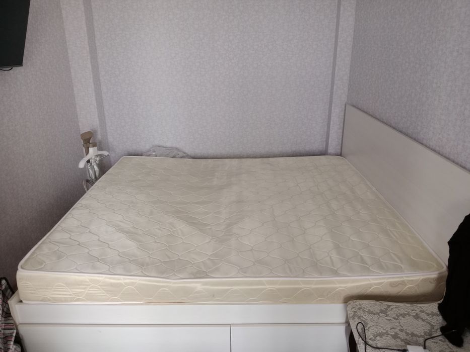 Срочно продам двуспальную кровать