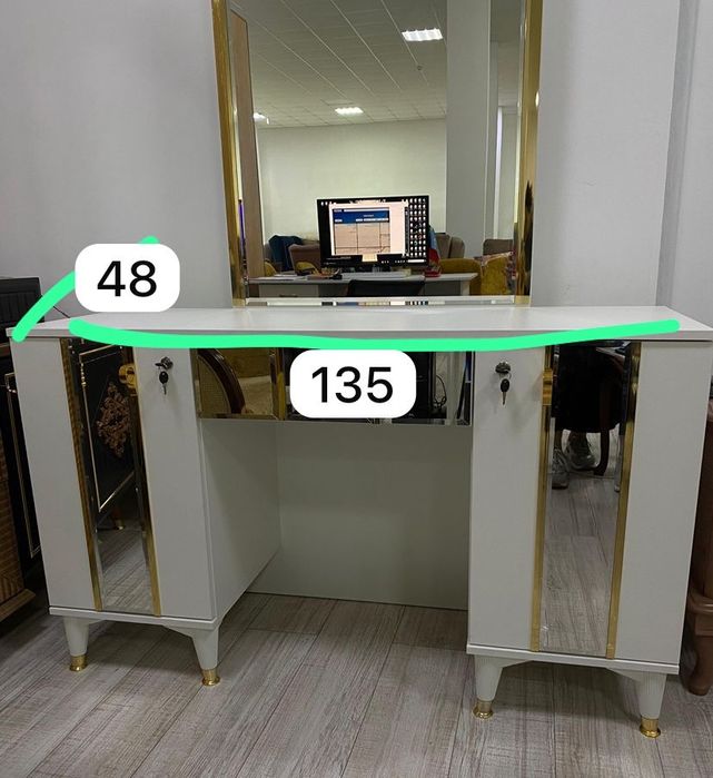 Продам турецские тумбу с зеркалом