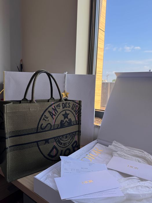Dior book tote лимитирана колекция 100% оригинал