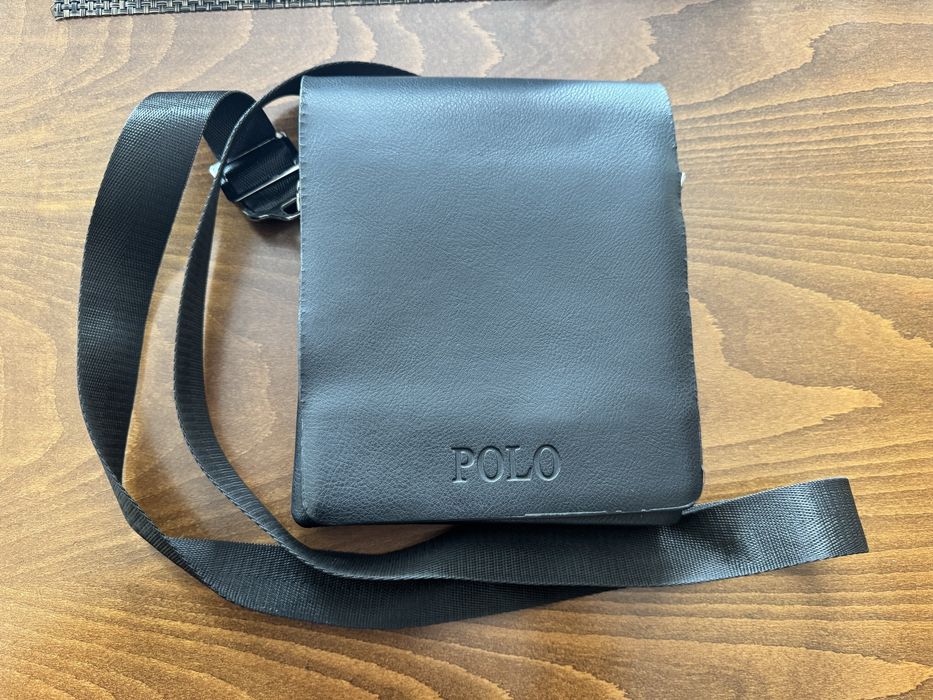 Продавам лични чанти и портмонета