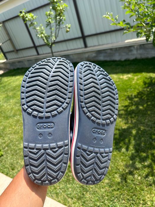 slapi crocs albastrii