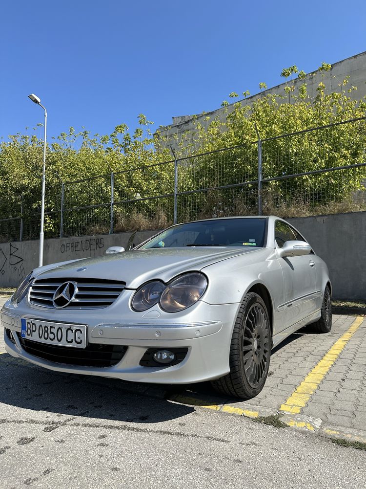 Продавам Mercedes-Benz Clk240