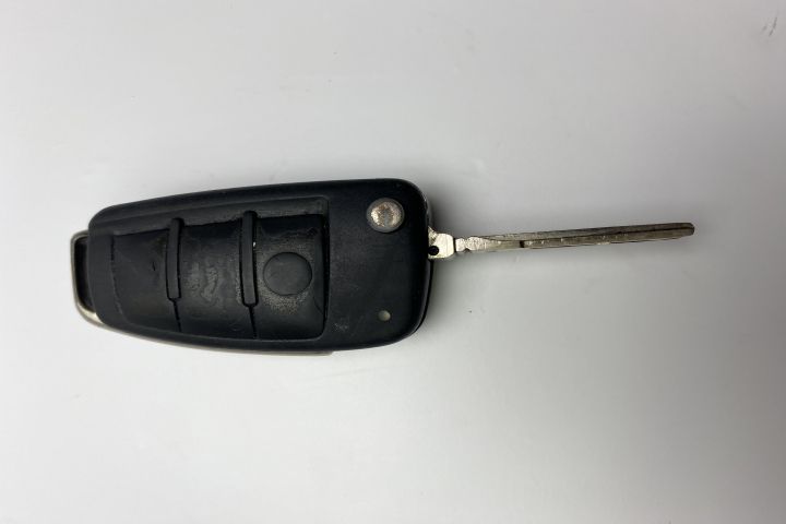 Cheie  cu telecomandă Audi A4 B7