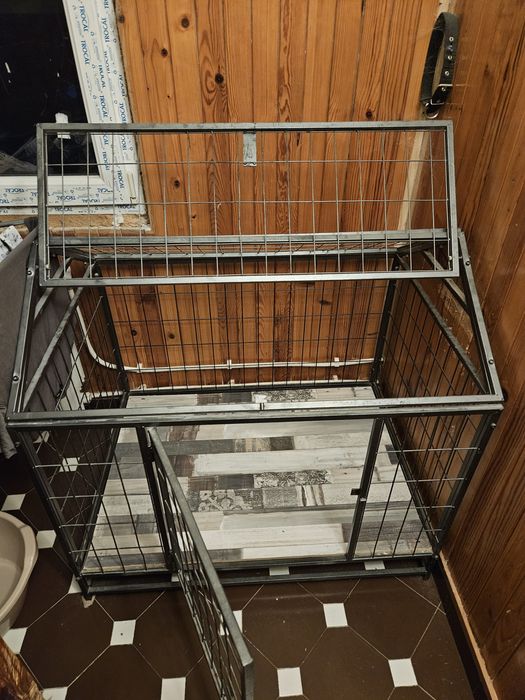 Клетка за куче средна порода .