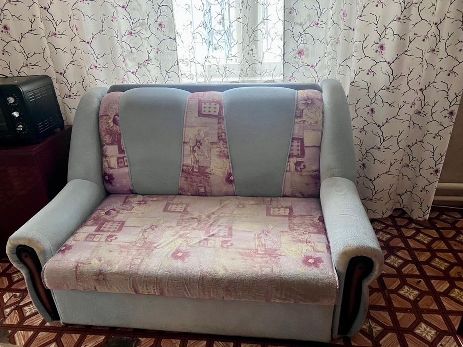 Продам диван б/у