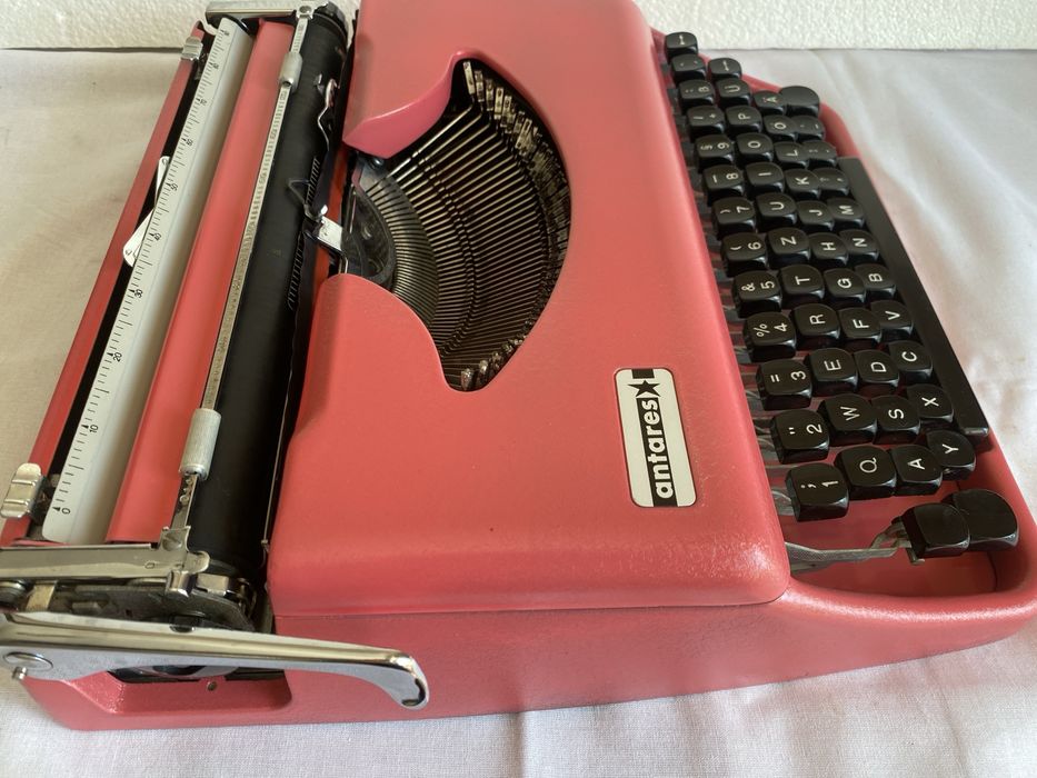 Masina de scris antares