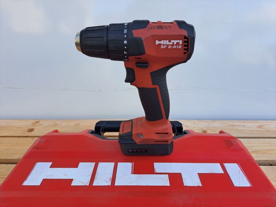 Filetantă șurubelniță masina de găurit si inșurubat Hilt SF 2-A12