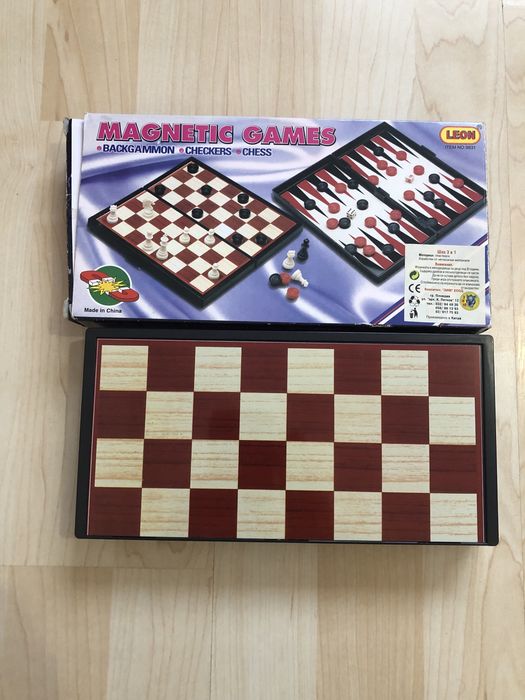 Магнитен шах и табла