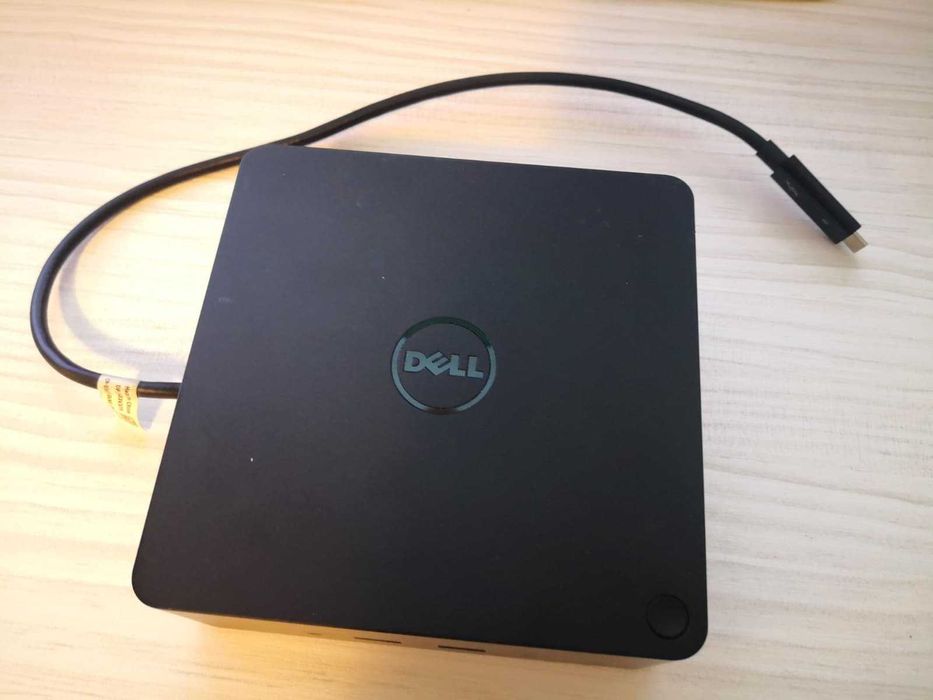 Dell Docking Station K16A - conectează laptopul cu un singur cablu