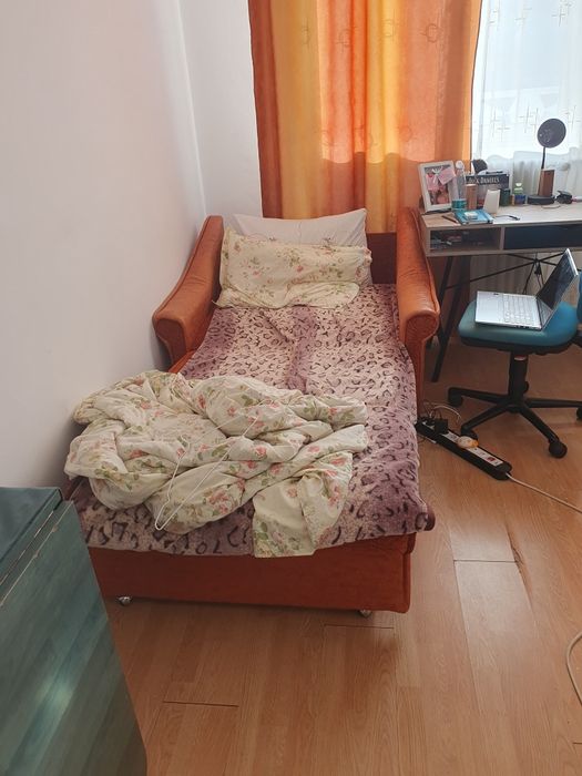 Închiriez garsoniera