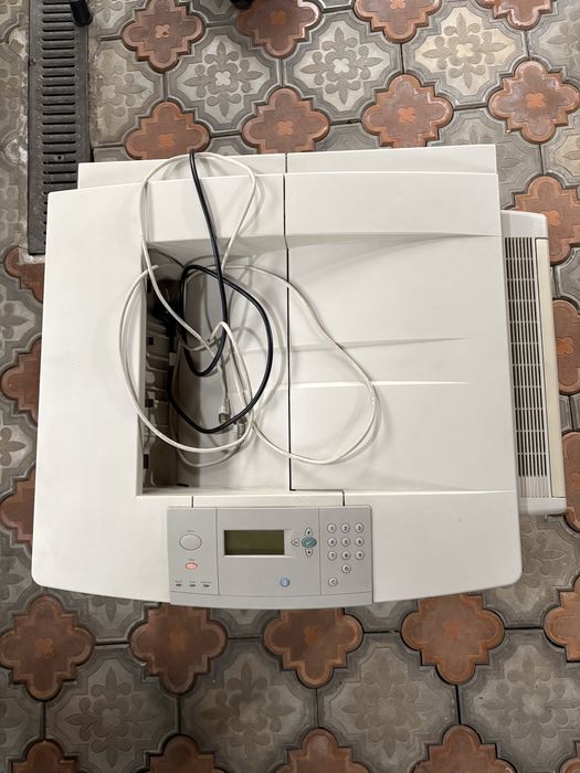 Imprimanta HP profesionala Q7699A