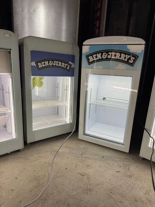 Mini congelator frigorific vertical profesional