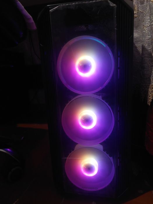 Собранный полный компьютер. Вчего лишь 2 месяца употребления. Состояни