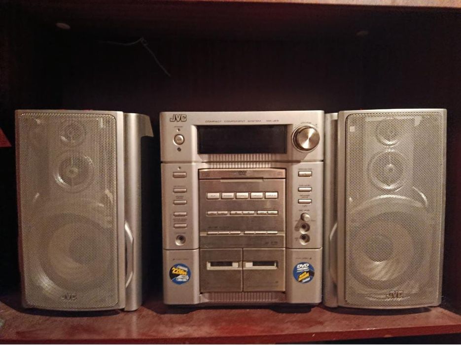 Музыкальный центр JVC