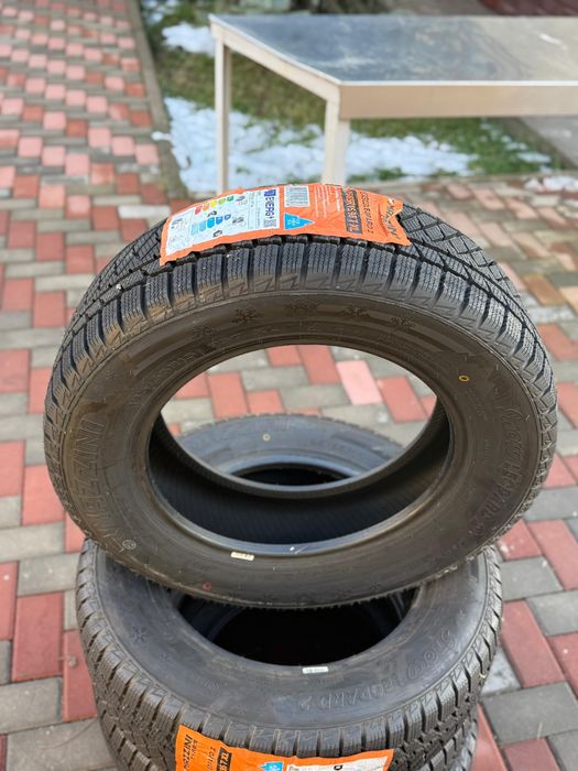 195/65/15 зима. Новый комплект зимний резины