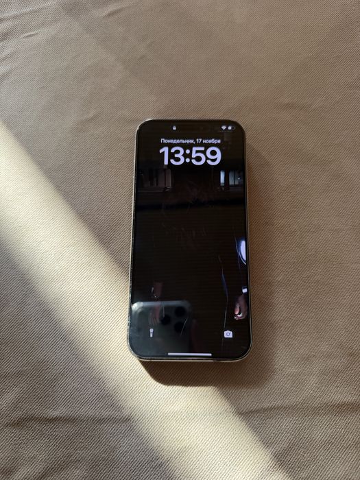 Продам Iphone 16 pro max