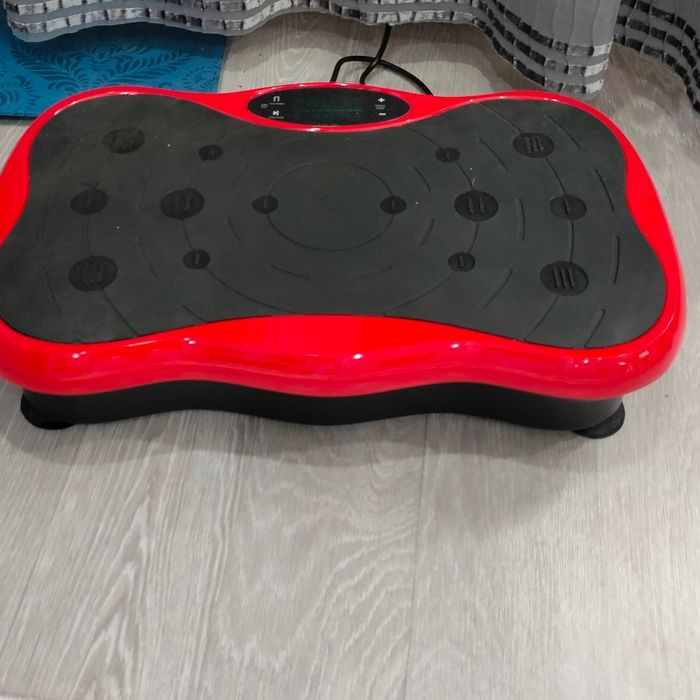 Продам навая  вибро доска