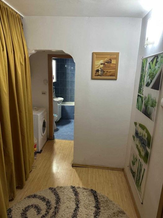 Vand apartament 2 camere decomandat in Ovidiu