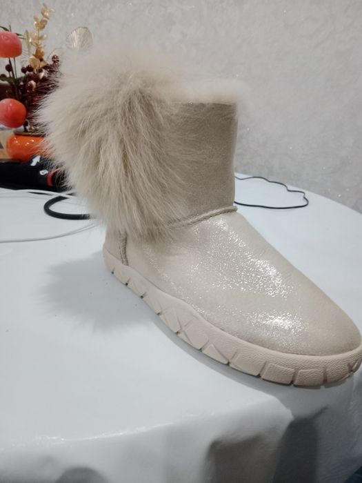 Продам обувь новая