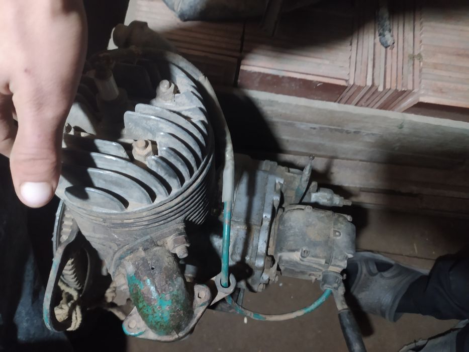 T 40 traktorini yordamchi dvigateli